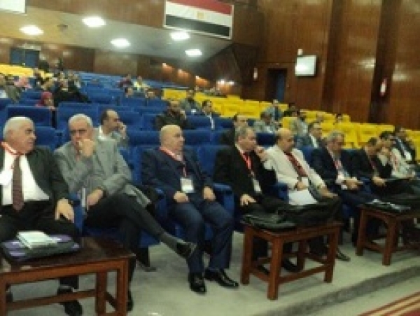 El Gizawy hosts a delegate from the Arab Organization for Industrialization