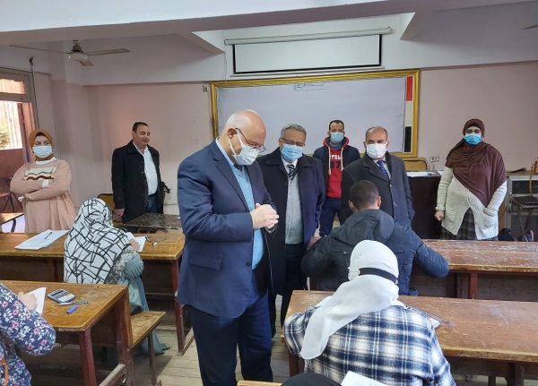 BU President inspects Exams Work at Faculty of Science and confirms on Regularity of Exams and Provision Students with Comfort