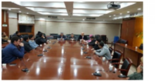 The university president meets the Egyptian Scholars in China