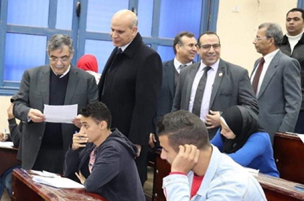 El Gizawy inspects the Postgraduate Studies Exams